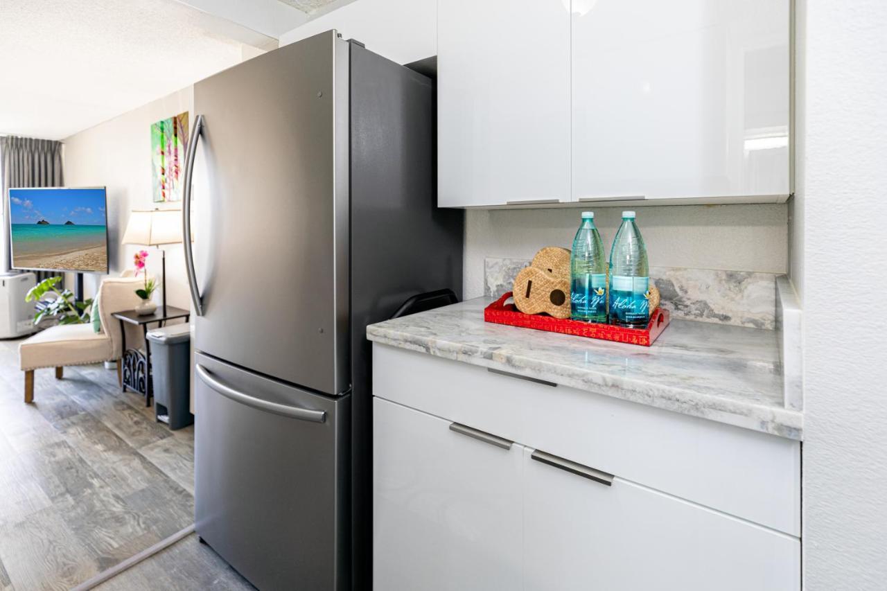 Beautifully Upgraded Studio Close To Waikiki Beach Appartement Honolulu Buitenkant foto