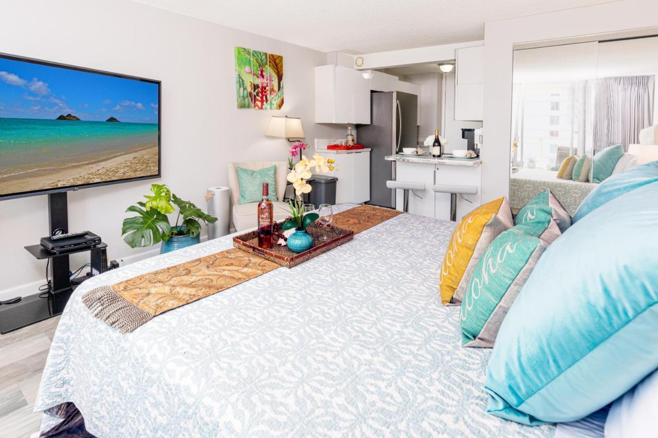 Beautifully Upgraded Studio Close To Waikiki Beach Appartement Honolulu Buitenkant foto