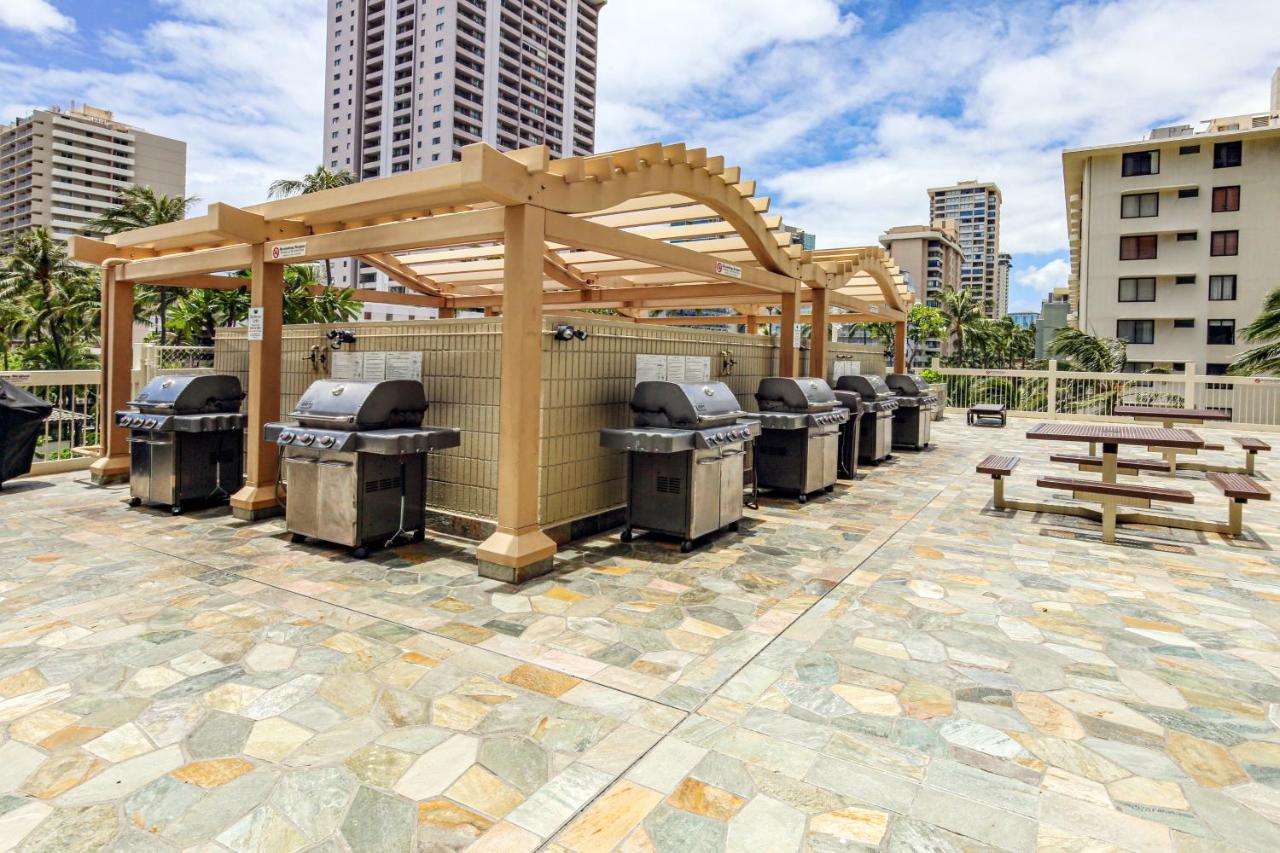 Beautifully Upgraded Studio Close To Waikiki Beach Appartement Honolulu Buitenkant foto